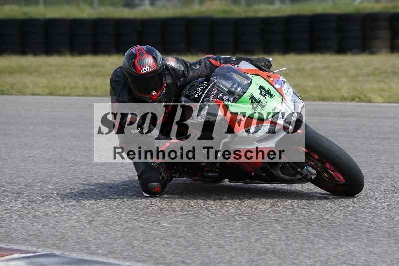 /Archiv-2024/14 25.04.2024 TZ Motorsport Training ADR/Gruppe rot/44